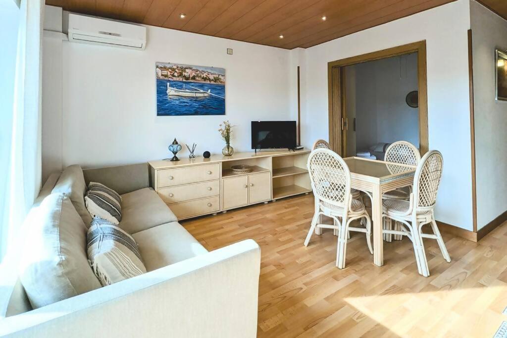 Apartamento Piscina En Platja Daro By Host&Joy Platja d'Aro Eksteriør billede