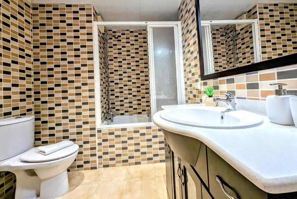 Apartamento Piscina En Platja Daro By Host&Joy Platja d'Aro Eksteriør billede